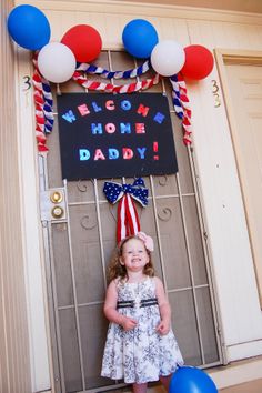 Welcome Home Crafts, Military Welcome Home, Deployment Care Package Ideas, Welcome Home Soldier, Homecoming Decorations, Usmc Wife