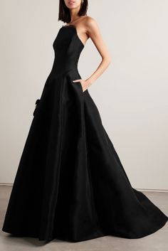 Jason Wu Collection's gown is equal parts romantic and moody Strapless Gown, Matthew Williamson, Designer Accessories, Wool Blend Coat, Jason Wu, Big Fashion, Clothes Collection, Designer Bags, Elegant Fashion