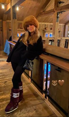 Moon Boot Outfit Winter, Ski Outfits Aesthetic, Mini Moon Boots, Moon Boots Outfit Style, Moon Boots Aesthetic, Afterski Outfit, Moon Boots Outfit Winter, Moonboots Outfits, Aspen Aesthetic