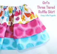 These are a few of my favorite little girls summer skirts tutorials and free patterns. So cute and easy to make! Layered Skirt Pattern, Girls Skirt Patterns, Skirt Diy, Skirt Tutorial, Baby Skirt