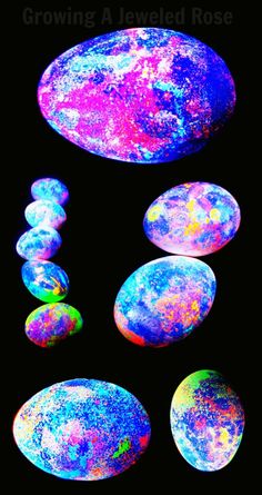 an image of some rocks with different colors