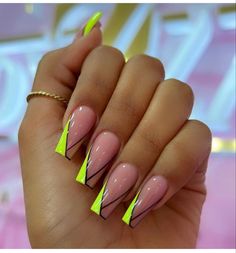 Neon Acrylic Nails, Fancy Nails Designs, Acrylic Nails Coffin Short, Short Acrylic Nails Designs, Yellow Nails, Square Acrylic Nails, Nail Art Ideas