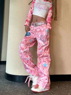 Y2k Style Pink Jeans With Pockets, Y2k Pink Jeans With Pockets, 90s Style Pink Cotton Jeans, Trendy Camouflage Jeans For Spring, 90s Pink Straight Leg Bottoms, Casual Camouflage Denim Pants, Spring Camouflage Denim Jeans, Pink Y2k Style Bottoms For Fall, Pink Y2k Bottoms For Fall