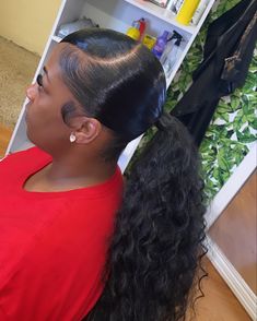 Wavy Sleek Ponytail, Molded Ponytail, Side Part Ponytail Weave Black Women, Side Ponytail Hairstyles For Black Women, Wavy Ponytail Black Women, Sleek Ponytail Black Women, Bridesmaid Ponytail, Straight Ponytail Hairstyles, Invisible Ponytail