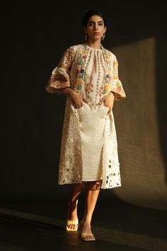 Shop for Chandrima White Kala Cotton Cutwork Long Jacket for Women Online at Aza Fashions Sleeveless Long Jacket, Long Jacket For Women, Phulkari Saree, Long Jackets For Women, Beads Embroidery, New Address, Indian Fashion Designers, Jacket For Women, Pernia Pop Up Shop