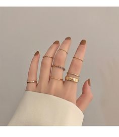 fb-feed Ring Party Jewelry, Fashion Jewelry Rings, Rings Jewelry Fashion, Geometric Ring, Knuckle Rings, Gold Ring Sets, Finger Rings, Rings Set, Rings For Girls