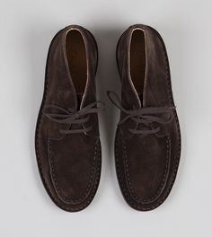 Crosby Moc-Toe Chukka Boot Brown Suede | Drake's Black Chukka Boots, The Vamp, Moccasins Style, Desert Boot, Mens Fashion Blog, Best Mens Fashion, Chukka Boot, Desert Boots, A Style