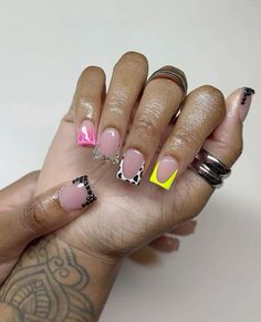 Square Acrylic Nails Yellow, Short Square Acrylic Nails Yellow, Yellow Square Acrylic Nails, White French Nails With Designs, White Acrylic Nails