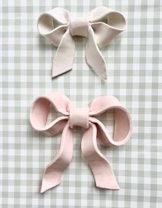 Handmade White or Blush Pink Ceramic Wall Bow - Baby Nursery Decor Add a touch of coquette charm to your baby's nursery with these handmade white or blush pink ceramic wall bows. Perfect for new moms that appreciate classic beauty, these bows are made to order and designed to pair beautifully with artwork or stand alone as a delicate statement piece. Key Features: Handmade in a small pottery studio with love (and two curious kitties!) Two Sizes Available: Medium: 5-6 inches wide Small: 4-5 inche Pink Bow Nursery, Bow Bathroom, Bow Bedroom, Coquette Nursery, Bow Nursery, Bow Wall, Bow Garland, Gift For Baby Girl, Nursery Trends