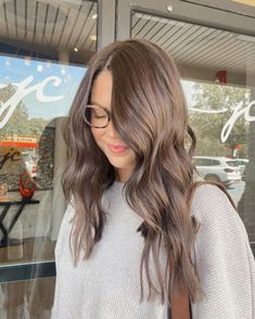 19 Stunning Spring Brown Hair Color Trends To Try This Season Mushroom Brown Hair Blue Eyes, Brown Brassy Hair, Medium Length Ash Brown Hair, Hair For Cool Skin Tone, Spring Brown Hair, Mousey Brown Hair With Highlights, Spring Brown Hair Color, Mouse Brown Hair, Neutral Brown Hair Color