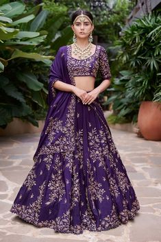 Regal Ways To Add The Jewel-Tone Purple To Your Wedding - ShaadiWish Lehenga With Blouse, Purple Lehenga, Desi Outfits, Bridal Lehenga Collection, Gaun Fashion