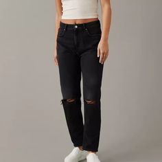 Condition: New With Tags Size: 4 Same Or Next Day Shipping Bundle And Save! American Eagle Black Pants, Black Mom Jeans American Eagle, American Eagle Mom Jeans Black, American Eagle Black Jeans, Jean Color, Eagle Black, Jeans American Eagle, American Eagle Outfitters Jeans, Colored Jeans