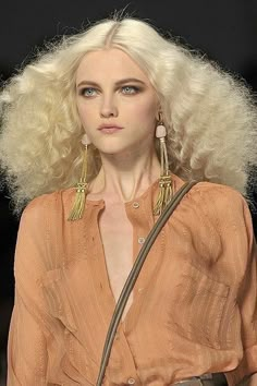 Crimping Hair, Hair Editorial, Vlada Roslyakova, Runway Hair, Dramatic Hair, Crimped Hair