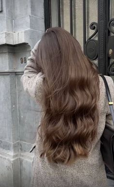 Cold Hair, Beauty Hair Color, Brown Hair Looks, Brown Hair Inspo, Brown Hair Balayage, Hair Tutorials For Medium Hair, Long Brown Hair, Haircuts Straight Hair, Haircuts For Long Hair