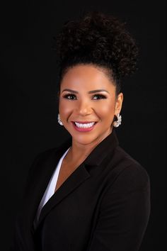 Corporate Headshot Black Women, Executive Profile Photo, Professional Headshots Black Women Business Portrait, Professional Headshots Women Medical, Realtor Headshots Black Women, Professional Headshots Poses, Professional Pictures Black Women, Headshots Black Women Professional, Office Headshots Corporate Photography