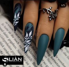 Genshin Inspired Nails, Viking Nails, Nail Galaxy, Fall Time Nails, Devine Beauty, Stilleto Nails Designs, Ring Finger Nails, Wow Nails, Spring Nail Designs