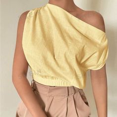 Super Cute And Stylish Ships In 5-10 Business Days Linen Outfits, Beginners Sewing, Backless Halter Top, Zara T Shirt, Linen Color, Rose Yellow, Puffy Sleeves, Yellow Fashion, Flowy Tops