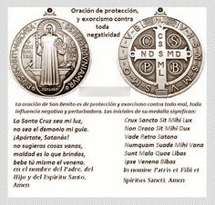 La Historia:  San Benito de Nursia,  nació en Italia (480-547) . Fundó la orden de los Benedictinos, además es considerado como el padre... Catholic Prayers Daily, Spanish Prayers, Catholic Doctrine, Everyday Prayers, Prayer For Protection, Spiritual Prayers, Miracle Prayer, Holy Rosary