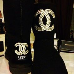 Classic Ugg Boots, Womens Uggs, Ugg Australia, Ugg Boots, New York Fashion