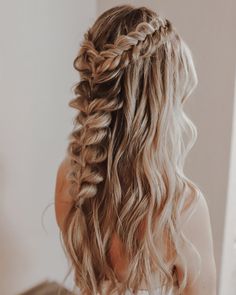 Boho Wedding Hairstyles, Bride Hairstyles For Long Hair, Wedding Hair Trends, Cute Prom Hairstyles, Simple Prom Hair, Boho Wedding Hair, Dance Hairstyles