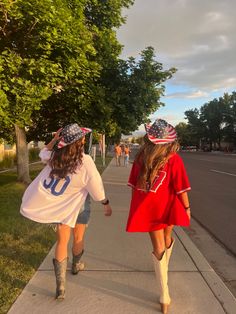 4th Of July Inspired Outfits, America Party Outfit, Canada Day Party Outfit, Usa Country Concert Outfits, Cute Patriotic Outfits, Usa Cowgirl Outfit, Usa Themed Party Outfit, American Pie Outfits, Party In The Usa Theme