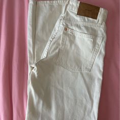 Never Worn H&M Cream Jeans Chic White Bottoms For Everyday, Trendy White Bottoms From H&m, Trendy White H&m Bottoms, White Cotton Bottoms By H&m, Classic White Everyday Bottoms, Classic White Bottoms For Everyday Wear, Casual White H&m Bottoms, H&m White Summer Bottoms, Cream Jeans