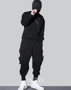 Typ: Techwear-Hose

 Design: Techwear, Streetwear

 Technische Hosen: Diese Techwear-Hose ist das perfekte Kleidungsstück, um Ihr Techwear-Outfit zu vervollständigen.

 Premium-Qualität: Verstärkte Nähte, angenehm zu tragen, weicher Griff

 Materialien: Polyester

 Maschinenwäsche: 30 °C (86 °F)










 Empfohlene Größe

 Höhe (cm)




 Gewicht (kg) 









 S

 160-165

 45-55 






 M




 165-170

 55-60 






 M




 170-175


 60-70 






 XL




 175-180




 70-75 






 2XL




 180-185




 75-80 






 3XL




 185-190




 80-90












 
Erhöhen Sie Ihren Streetstyle mit der Streetwear-Jogginghose



 Jogginghosen und Streetwear haben eine tiefe Verbindung – beide verkörpern den Geist von lässigem Komfort und mühelosem Stil. Unsere Streetwear-Jogginghosen bring Ninja Pants, Streetwear Sweatpants, Techwear Streetwear, Techwear Pants, Techwear Outfits, Combat Pants, Urban Lifestyle, Vest Shirt, Pants Design