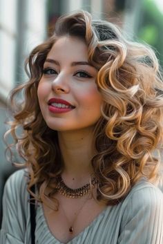 Curly Hair For Women, Blond Hairs, Blonde Babylights, Natural Curly Hair Cuts, Trendy Nail Designs, Formal Hairstyles For Long Hair, Highlighted Hair, Layered Hair With Bangs, Side Swept Hairstyles