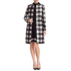 Nwt Anne Klein Nordstrom Women’s Large Checkered Peter Pan Collar Long Dress Coat. New With Tags! Women’s Size 2 & 4 Available. Retail: $249 Chic Fall Career Outerwear, Chic Career Outerwear For Fall, White Single-breasted Career Outerwear, Plaid Outerwear With Button Closure And Spread Collar, Vintage Black Double-breasted Pea Coat, Black Long Pea Coat With Double-breasted Button Fastening, Rain Trench Coat, Tie Dye Jackets, Lightweight Trench Coat