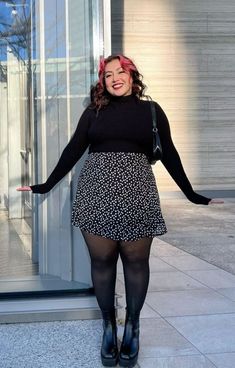 Black Work Outfit Plus Size, Edgy Glam Outfits Plus Size, Plus Size Autumn Work Outfits, Plus Size Dark Academia Aesthetic, Curvy Girl Outfits Autumn 2024, Matured Look Outfit Plus Size, Plus Size Alt Work Outfits, Plus Size Outfits Doc Martens, Plus Size September Outfits