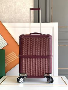 Size: Standard Size It comes with Dust box, Care manual, Tag, and Paper bag. Goyard Luggage, Bag Goyard, Travel Bag Tag, Cabin Luggage, Nice Boy, Trolley Bags, Oman, Black Tote Bag