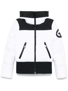 white/black down-feather filling padded design front zip fastening quilted drawstring hood high neck long sleeves logo patch at the sleeve layered cuffs two side zip-fastening pockets internal zip-fastening pockets logo-jacquard lining straight hem Sporty Quilted Hooded Puffer Jacket, Sporty Quilted Down Puffer Jacket, White Quilted Puffer Jacket For Cold Weather, White Nylon Puffer Jacket With Detachable Hood, Functional White Hooded Jacket With Detachable Hood, White Down Outerwear With Detachable Hood, White Hooded Quilted Puffer Jacket, White Down Outerwear With Padded Collar, White Down Puffer Jacket With Long Sleeves