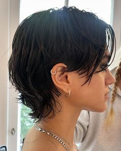 Short Hairstyle Back View, Back Brushed Hair Hairstyles, Short Hairstyles For Square Face Shape, Edgy Women’s Haircut, Super Short Shaggy Haircuts, Pixie Hairstyles Square Face, Shirt Hair Women, Medieval Short Hair, Thick Straight Hair Haircut Short