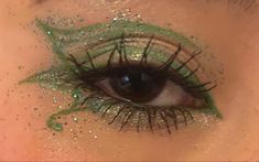 Light Green And Gold Makeup, Evermore Inspired Makeup, Melanie Martinez Concert Makeup Looks, Fairy Garden Makeup Ideas, Green Makeup Eyeliner, Green Fairy Makeup Halloween, Tinker Bell Inspired Makeup, Portals Tour Makeup Ideas, Green Fairycore Makeup