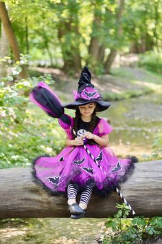 Hag Costume, Witch Costume Diy, Amazing Christmas Gifts, Girls Halloween Outfits, Witch Costumes, Diy Costumes Kids, Blue Costumes, Witch Dress, Witch Diy