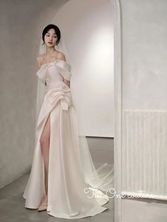 TAVIMART - Off-The-Shoulder Satin High Split Twist Front Train Dresses For Wedding