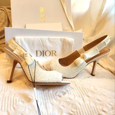 Brand New Never Worn Viral Christian Dior Wedding Shoe!!! Dior Wedding, Dior Clothes, Dior Boots, Christian Dior Shoes, Black Ballet Flats, Dior Shoes, Flat Espadrilles, Slingback Sandal, T Strap