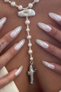 Nails For Europe, Short Acrylic Nails Summer, Acrylic Nails Autumn, Heart Nails Acrylic, Nail Inspo Long, Nail Art Colorful, Europe Nails, Nails Hailey Bieber, Glazed Nails