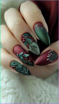 Nail Art Themes, Octoberfest Nails, Folklore Nails, Winter Inspired Nails, Party Nails Designs, Christmas Naildesign, Christmas Nails Inspiration, Mint Green Nails