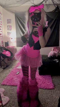 Smile Character, All Pink Outfit, Black Scene, Pink Emo, Pink Closet, Korean Anime, Scene Outfits, Punk Princess, Hot Pink And Black