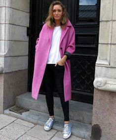 20 Ways to Wear Colored Converse | StyleCasterBack ButtonSearch IconFilter Icon Estilo Gossip Girl, Converse Shirt, Black And White Converse, Fashion Gone Rouge, Stockholm Street Style, Pink Converse