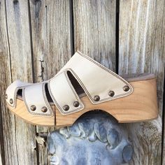 Free People Libra Fisherman Clog In Afterglow Cream Leather Super Cute Ultra Boho Chic Retro Stud Embellished Platform Clog In Neutral Color Closed Toe Leather Upper Leather Lining Rubber Sole Wood Grain Platform Heel Made In Spain Pairs Easily With Dresses, Shorts, Pants And Jeans Streetwear Retro Boho Bohemian Minimalist Minimalism Neutral Platform Transitional Vacation Approx Heel 2.75” Platform 1.5” Nwt No Box Smoke And Pet Free Home Free People Clogs, Black Velvet Loafers, Mules Shoes Flat, Free People Sandals, White Clogs, Studded Clogs, Women Platform Sneakers, Jeans Streetwear, Bohemian Minimalist