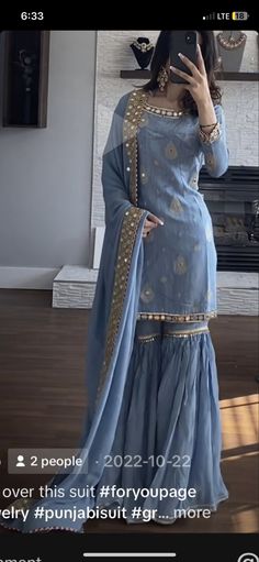 Cute Dresses Indian, Aesthetic Desi Wedding Dresses, Pakistani Wear Party, Sharara Suits For Women, Pakistani Gharara Designs Party Wear, Indian Garara Dress, Indian Dress For Wedding Guest, Simple Desi Outfit, Garara Neck Design