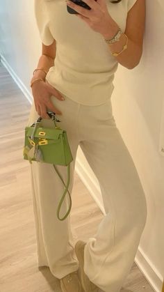 Elegant Outfit Classy, Neue Outfits, Fashion Mistakes, Professional Outfits, Elegant Outfit, Work Outfits, Outfits Casuales, Modest Outfits