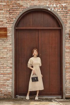 Amy Linen Dress – VAST Linen Dresses Summer, Peasant Sleeve, Tunic Shirt Dress, Bias Cut Skirt, Midi Shift Dress, Linen Shirt Dress, Loose Fitting Dresses, Puff Sleeve Dresses, Midi Dress Summer