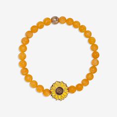 Creced en lealtad y amor como girasoles hacia la luz.  Este símbolo que ilumina el día nunca se ha visto más radiante que en nuestra pulsera elástica de girasol de floración completa.  Esta flor cobra vida en un dije de girasol amarillo pintado a mano con cuentas de ópalo amarillo natural. 

Tenga en cuenta que los colores pueden variar ligeramente de la imagen mostrada debido a la composición natural de las piedras preciosas
Circunferencia sin estirar de 7-1/2" (similar en tamaño a nuestro braz Bohemian Sunflower Design Jewelry With Round Beads, Yellow Bohemian Jewelry With Sunflower Design, Bohemian Yellow Jewelry With Sunflower Design, Yellow Round Sunflower Jewelry, Bohemian Yellow Sunflower Design Jewelry, Adjustable Yellow Sunflower Design Jewelry, Yellow Bohemian Flower Bracelets, Yellow Flower Shaped Jewelry With Sunflower Print, Yellow Flower-shaped Jewelry With Sunflower Print