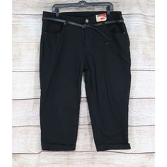 Faded Glory Women's High Rise Straight Leg Belted Capri Pants Plus Size 18 Black Product Details: * Waist: 19" (Left To Right)T * Inseam: 21" * Rise: 11" * Two Front Slip Pockets * Two Back Slip Pockets Condition New With Tags: A Brand-New, Unused, And Unworn Item (Including Handmade Items) In The Original ... Read Moreabout The Condition Closure Button Occasion Casual Size 18 Fabric Type Canvas Vintage Yes Rise High (Greater Than 10.5 In) Personalize No Department Women Inseam 21 In Style Capri Black Cropped Leg Capris With Pockets, Black Capris With Pockets For Spring, Black Mid-rise Capris For Work, Black Stretch Capris For Fall, Spring Black Capris With Pockets, Fall Black Stretch Capris, Black Stretch Straight Leg Capris, Casual Black Mid-rise Capris, Black Stretch Cropped Bottoms