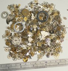 50g Watch parts Jewellery making steampunk altered art craft cyberpunk cogs gears crafts Steampunk Jewellery, Art Altéré, Steampunk Crafts, Steampunk Clock, Steampunk Watch, Punk Design, Steam Punk Jewelry, Steampunk Decor, Steampunk Costume