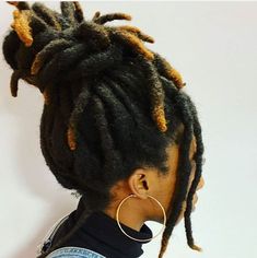 Semi Free Form Locs, Free Form Dreads, Dreadlocks Styling, Fluffy Locs, Afro Locs