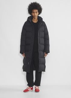 THE SUPER PUFF™ LONG Super Puff Long, Aritzia Superpuff, Aritzia Super Puff, The Super Puff, Puffer Jacket Style, Super Puff, Short Bra, Down Puffer Jacket, Black Puffer Jacket